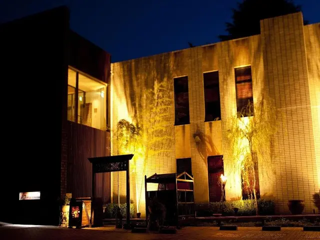 OYO 43999 Hotel Allamanda