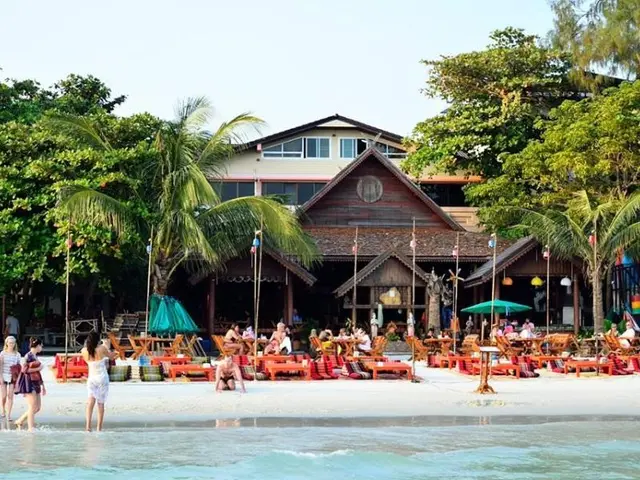 Jirawan Hotel