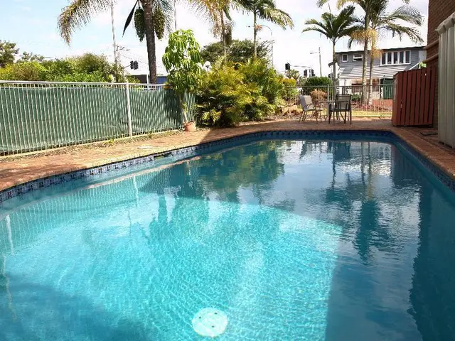 AAA Lancaster Court Motel