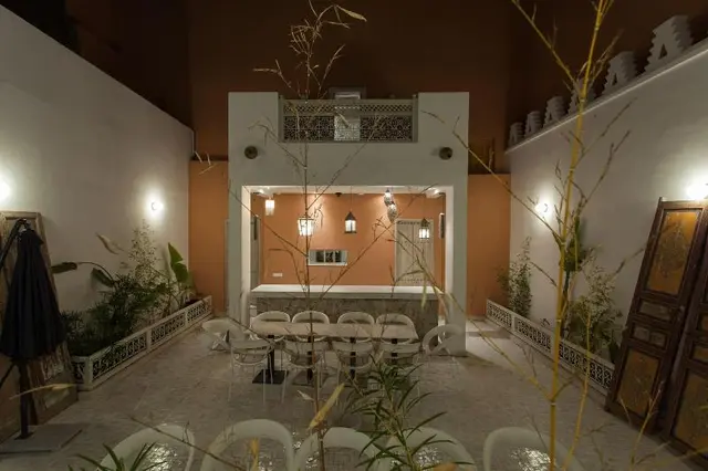 Bck Art Riad