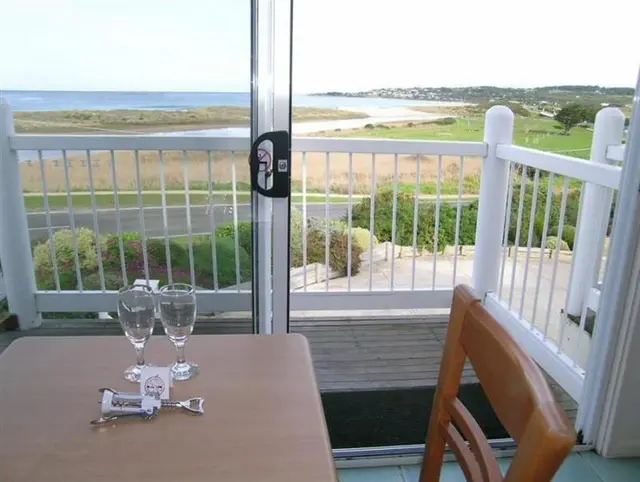 A Great Ocean View Motel