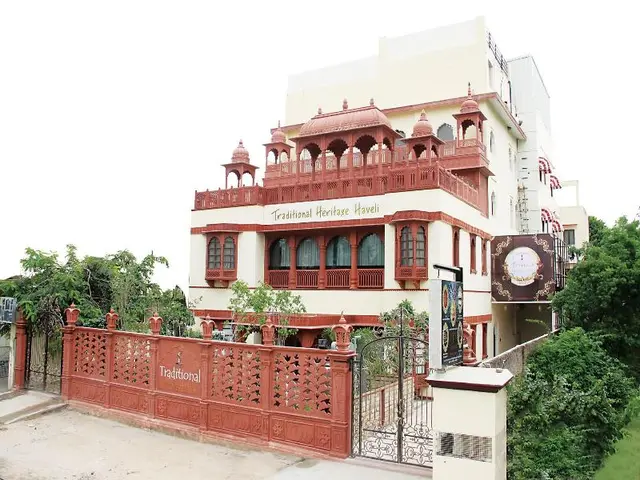 Welcomheritage Traditional Heritage Haveli Hotel
