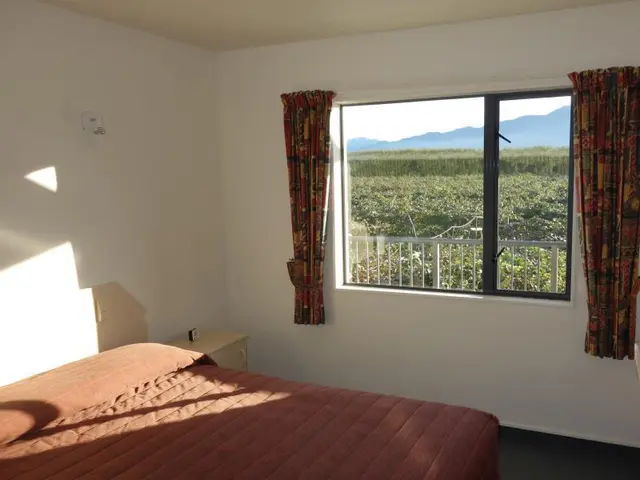 Avalon Manor Motel