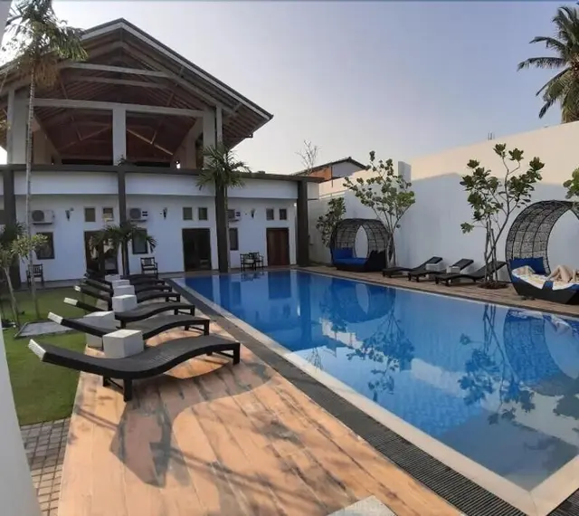 hotel cloud nine