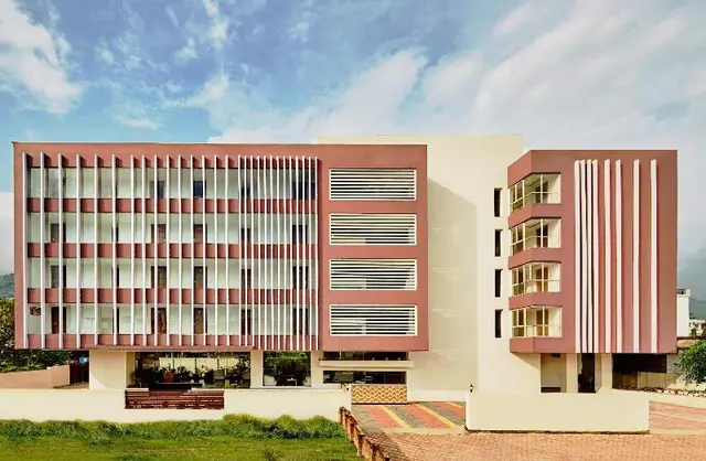 Hotel Rama Trident