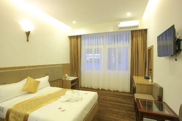 Red Palace Hotel