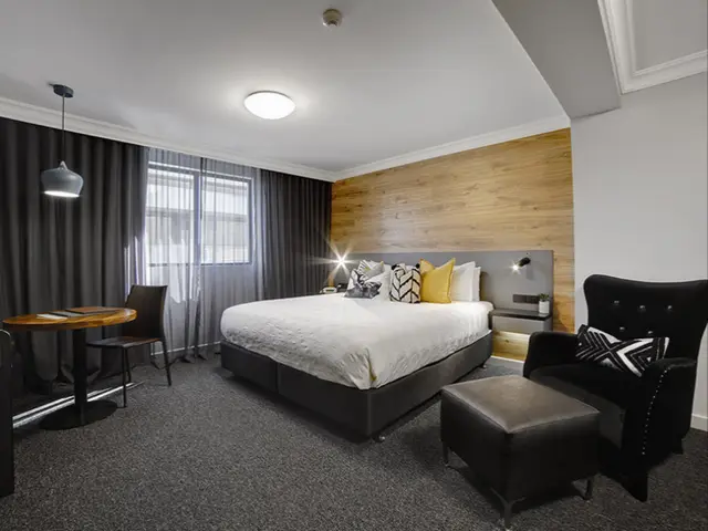Townhouse Hotel