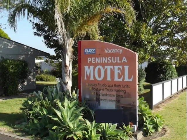 Peninsula Motel