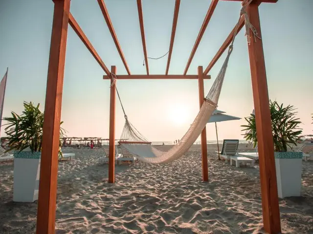 SinQ Beach Morjim