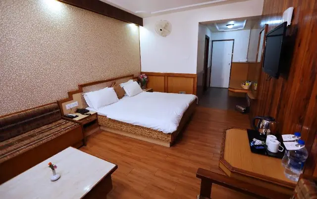 Hotel Vishnu Palace