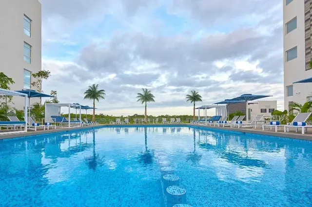 City Express Plus By Marriott Cancún Aeropuerto Ri
