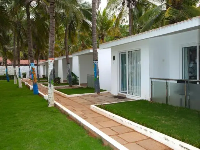 Shelter Beach Resort - Ecr