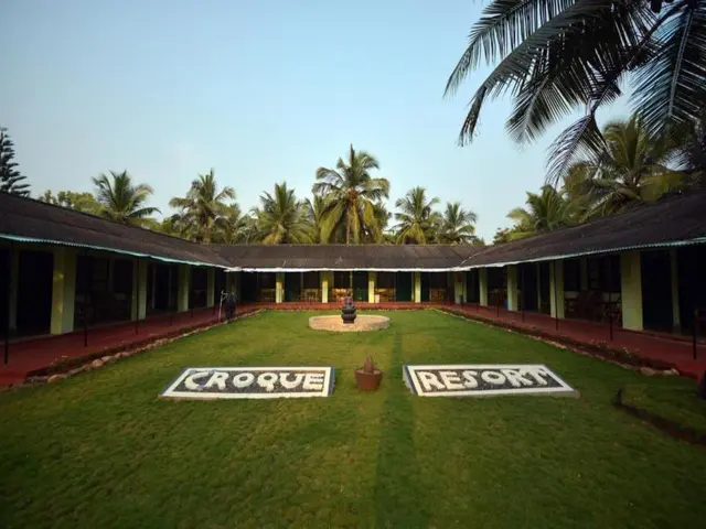 C Roque Resort