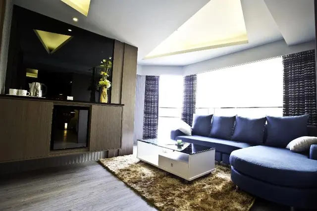 Fine Hotel