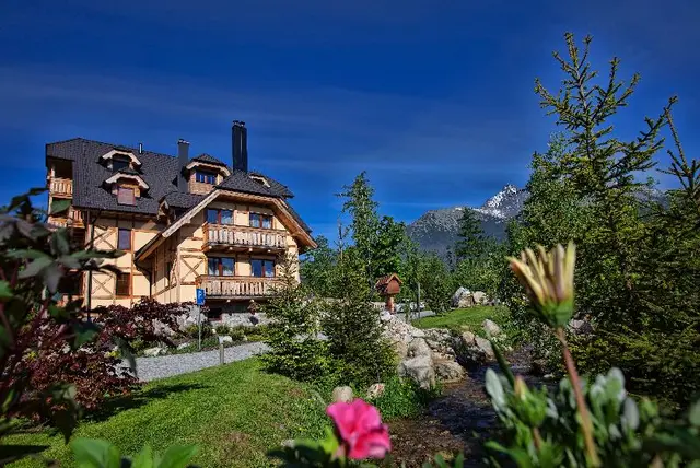 Aplend Kukucka Mountain Hotel & Residences