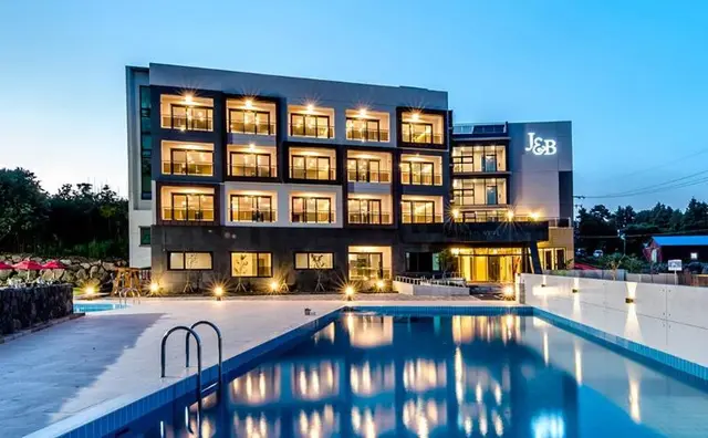 JnB Hotel
