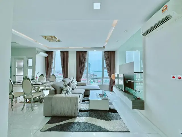 Infinity 28 Condominium