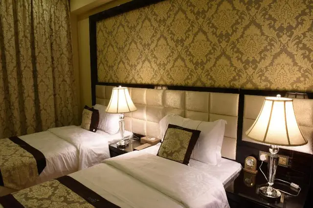 Garden plaza hotel