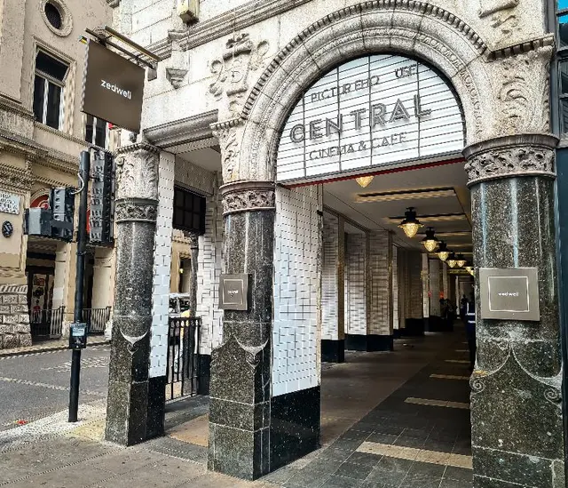Zedwell Piccadilly Circus