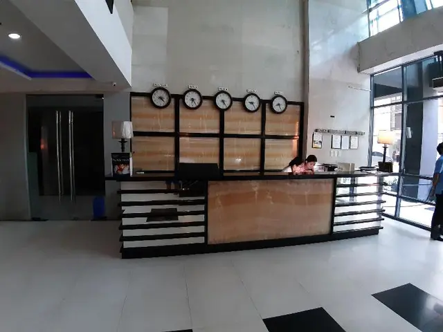 Residences in Ramos Tower by P&J