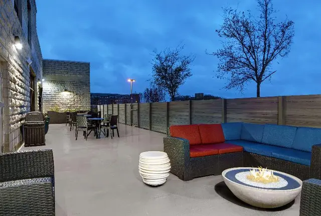 Hampton Inn & Suites Farmers Branch Dallas, TX