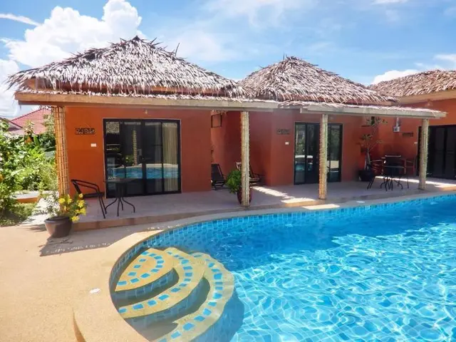 Panisara Pool Villa Huahin