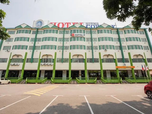 OYO 89432 Hotel Super Cowboy