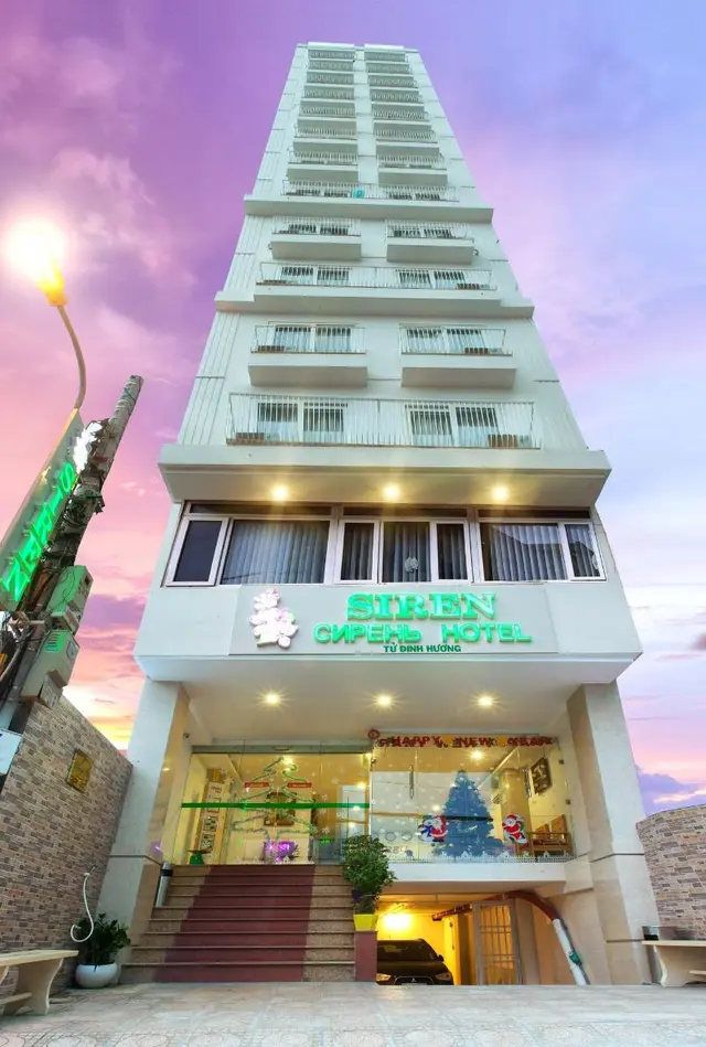Siren Flower Hotel