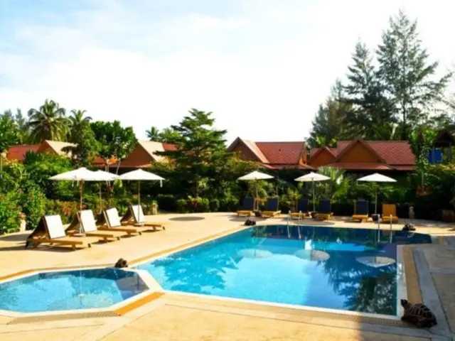 Gerd and Noi resort