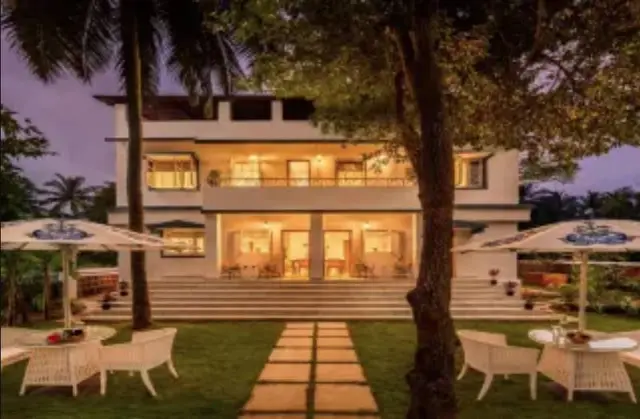 amA Stays and Trails, Braganza House