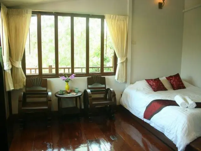 Baan Saranrom