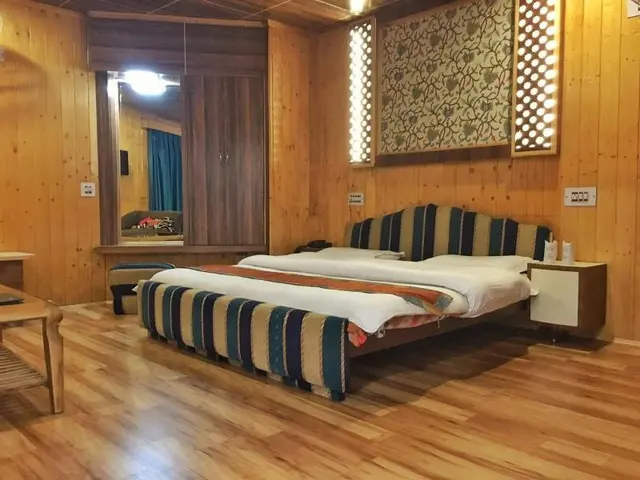 Walisons Hotel
