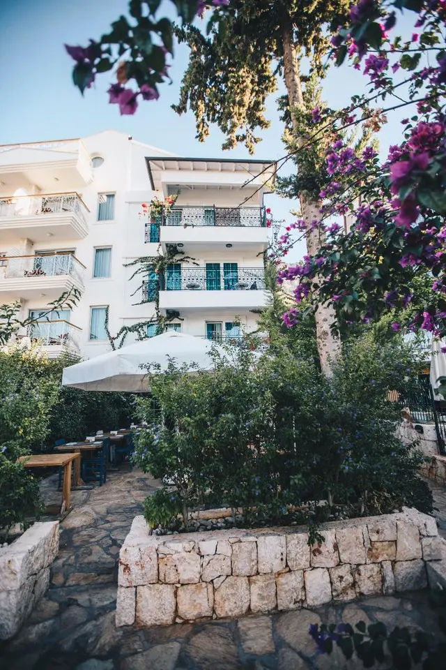 Livia Hotel