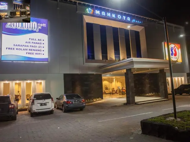 Mahkota Hotel Genteng
