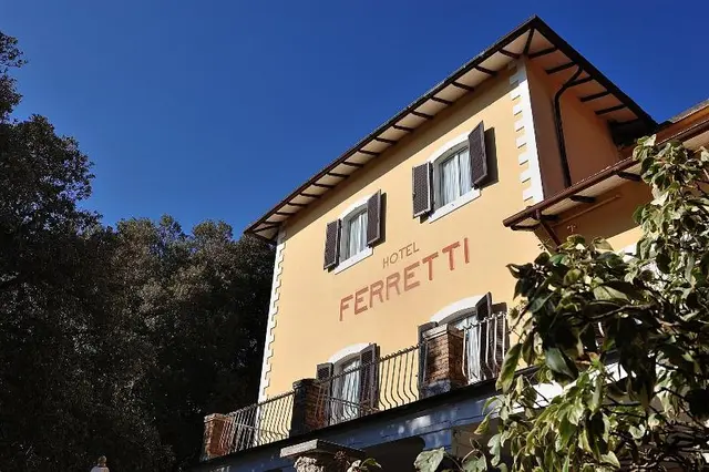 FERRETTI