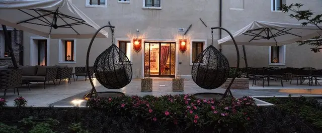 Santa Croce Boutique Hotel