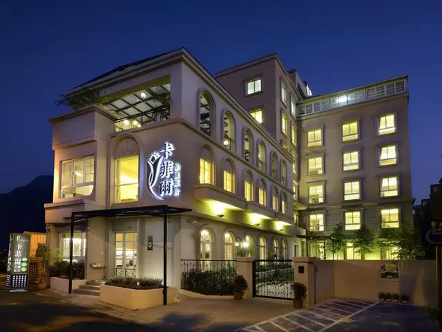 caffir garden hotel