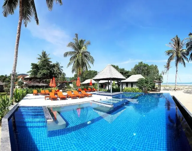 Sabaii Bay Resort