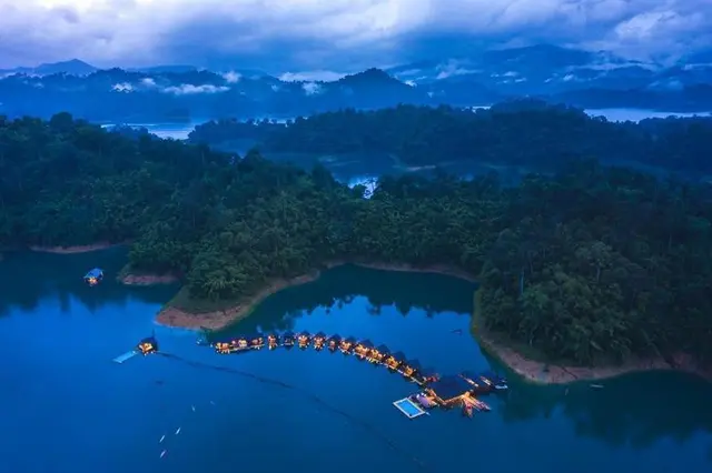 500 Rai Khao Sok Floating Resort