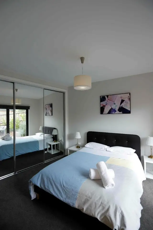 Apollo Bay Seal Apartments
