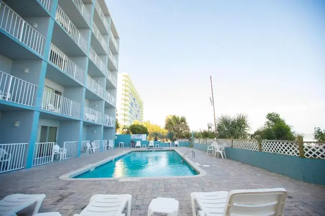 Blu Atlantic Oceanfront Hotel Suites
