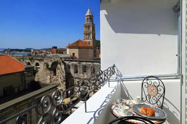 La Porta Luxury Rooms