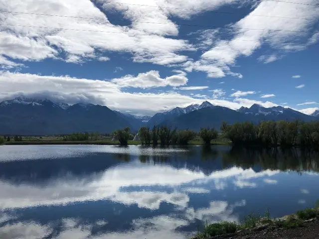 Ninepipes Lodge