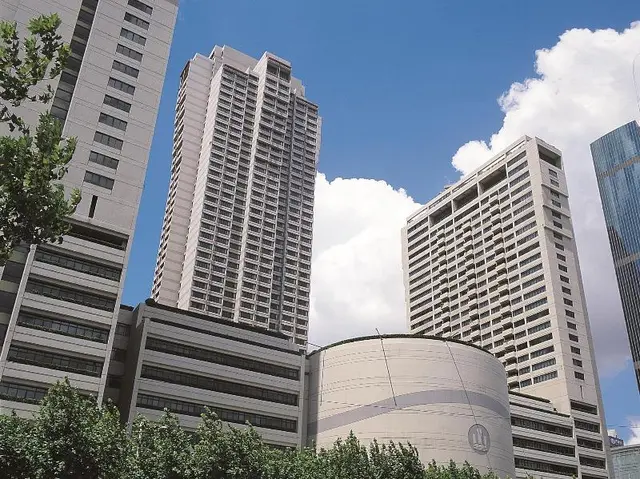 Shanghai Centre Serviced Apartment