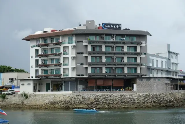 Pacific Inn