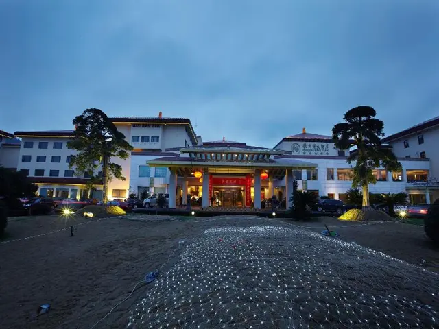 Cixi Hangzhou Bay Hotel