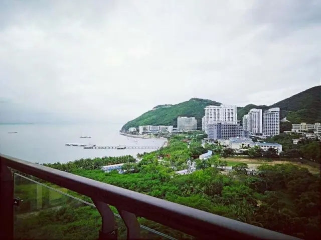 Sanya Shanghai Huating Boutique Resort Hotel