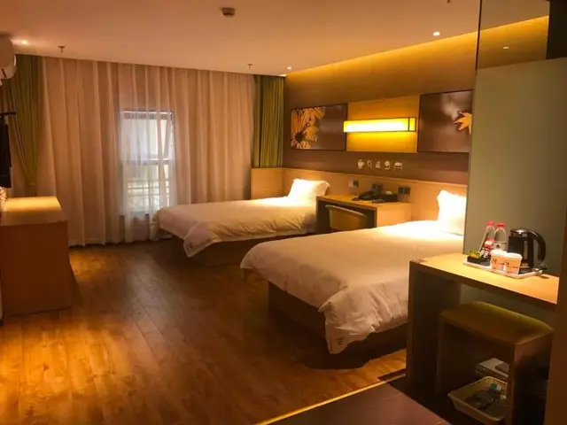 IU HOTELSA WANDA PLAZA TAIZHOU