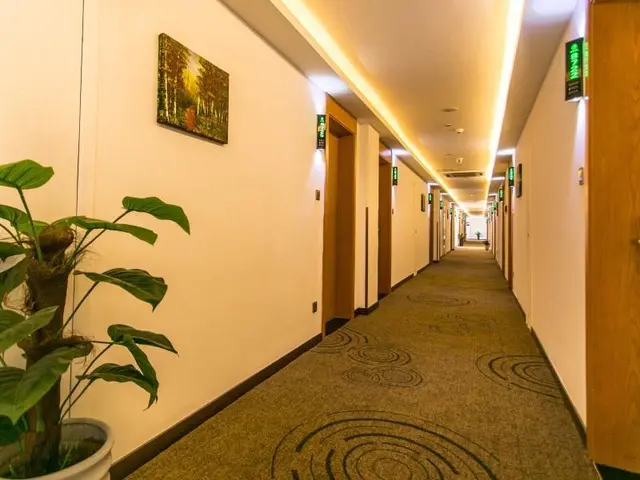 Greentree Inn Suzhou Gongyeyuan District Jinji Lak