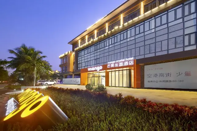 mango crystal hotel